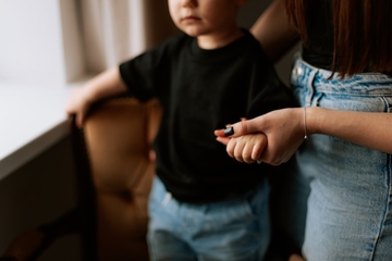 Šta uraditi kada dijete udara roditelje: Stručni savjet koji zaista djeluje