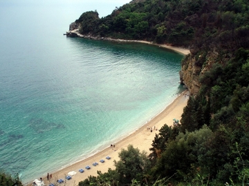 Zaštićena plaža nestaje: Kako gradnja objekata dovodi do katastrofalne erozije na plaži Mogren
