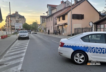 Bijeljina: Motociklom udario pješaka, oboje prevezeno u Urgentni blok (FOTO)