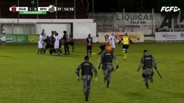 STRAVIČNO Fudbaler pretukao sudiju, optužen za pokušaj ubistva