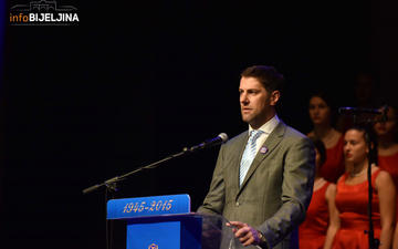 Mladen Krstajić se VRATIO u Radnik! 