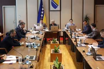 Nova vlast u potrazi za još 30 direktora i njihovih zamjenika