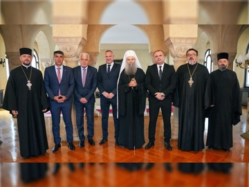 Patrijarh Porfirije: Molitveno pamćenje na srpske mučenike živa odgovornost prema budućnosti