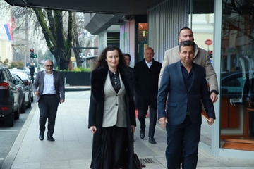 Svi lideri opozicije na jednom mjestu: Počeo sastanak u Banjaluci