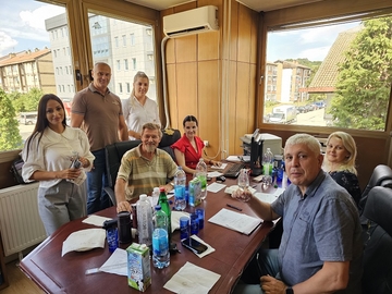 Nigdje „mučenice“ kao podno Majevice: Ocjenjivanje voćnih rakija 12. Međunarodnog sajma šljive, voćnih rakija i meda u Ugljeviku