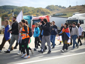 Krenuo studentski marš: "16 dana za 16 žrtava“