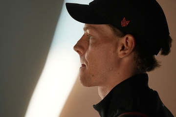 Nova romansa na teniskom vrhu? Siner snimljen sa manekenkom iz BiH