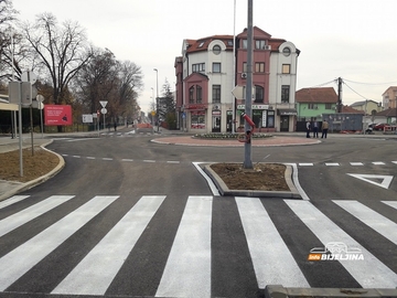 Kako pravilno voziti u kružnom toku: Pravila, prednost i upotreba žmigavaca