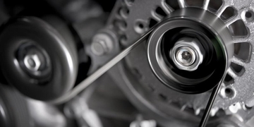 Koja je funkcija alternatora u vozilu?