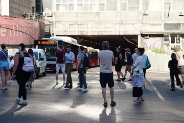 Blokade u Beogradu i širom Srbije: Studenti na raskrsnicama i putevima (VIDEO)
