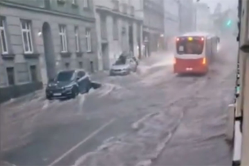 U Beču za sat vremena palo kiše kao za cijelo ljeto (VIDEO)