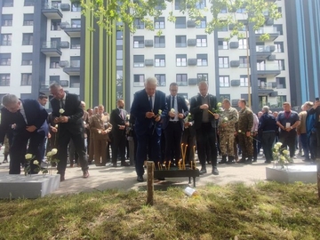Mirna šetnja i pomen stradalim pripadnicima ЈNA u Tuzlanskoj koloni