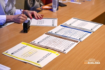 CIK objavio preliminarne rezultate: Pobjeda Ivanovića i Prodanovića