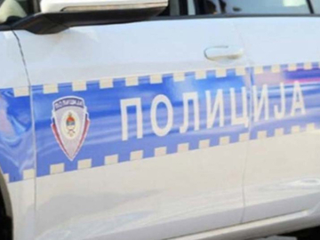 Strašna tragedija: Kamionom išao u rikverc i usmrtio majku