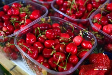 Domaće jagode se brzo rasprodaju: Trešnje papreno skupe, kilogram ide i do 17 KM