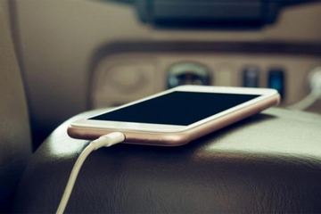 Zašto nije dobro puniti telefon tokom noći