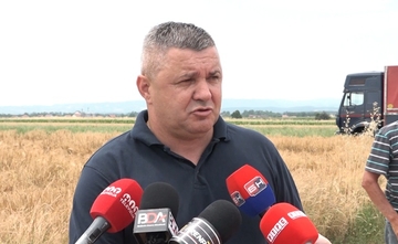 Bakajlić “disciplinuje” novinare: “Samo momenat, dok ja završim” (VIDEO)