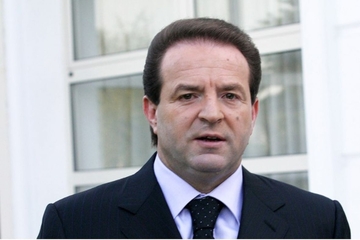 Bogoljub Karić podnio zahtjev za promjenu datuma rođenja kako bi se PODMLADIO 20 GODINA