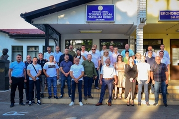 Tri decenije prijateljstva: Generacija 1995. JU Tehničke škole "Mihajlo Pupin" ponovo zajedno (FOTO)