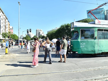 Četvrti dan protesta i blokada širom Srbije – policija nastavlja hapšenja (VIDEO)