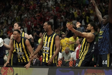 Gudurić briljirao, Fenerbahče šampion Evrope! Pao Monako u finalu Evrolige