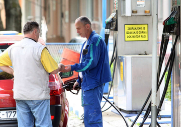 Za pojeftinjenje goriva u RS TREBA 40 DANA nakon pada na svjetskom tržištu
