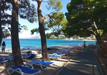 "Zarađujem dobro, ali jedem paradajz i paštetu" Poruka Hrvata o turistima koji ljetuju u njegovoj zemlji