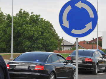 Garaže institucija BiH pune spornih nabavki