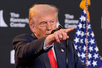 Tramp: Moguć zajednički sastanak sa Putinom i Zelenskim