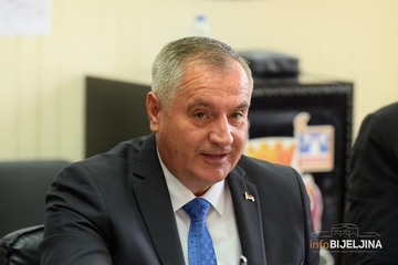 U Republici Srpskoj sutra će početi školska godina: Višković uputio čestitku prosvjetnim radnicima, đacima i njihovim roditeljima