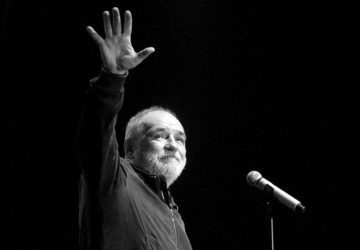 ANEGDOTA KOJA SE PREPRIČAVA Šta je čuveni pjesnik Mika Antić rekao o Balaševiću