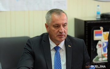 Višković: Hitno rješavati probleme u "Elektroprenosu BiH"