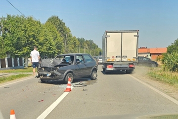 Udes na putu Bijeljina - Ugljevik, usporen saobraćaj 