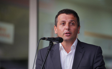 Nema namjeru da POVUČE RUČNU: Za opoziciju Vukanovićeva kritika kontraproduktivna