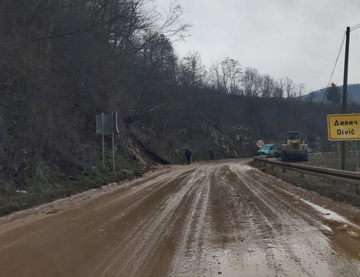 Uspostavljen saobraćaj na putu Zvornik - Milići