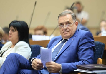 Dodik se obratio u Narodnoj skupštini RS, posebno se zahvalio Stanivukoviću