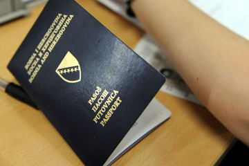 InfoBijeljina analiza: BiH uzela milione od svojih građana koji se odriču državljanstva