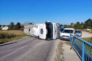 Kamion se prevrnuo na putu Srbac-Razboj