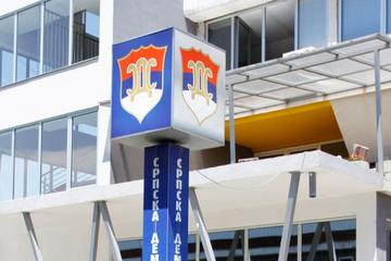 Zaposleni u SDS-u zbog sankcija završili na birou