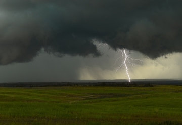 Novo pogoršanje vremena u Hrvatskoj: Pljuskovi, grmljavina i pad temperature od srijede