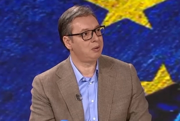 Vučić: Koga vi zavitlavate?!
