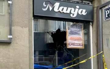 Nakon navoda o svinjetini u bureku: Razbijen izlog ”Manje” u Sarajevu