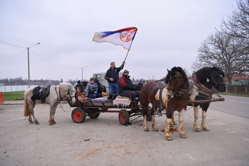 Velika Obarska kod Bijeljine: Tradicionalno božićno jahanje i vožnja zaprega