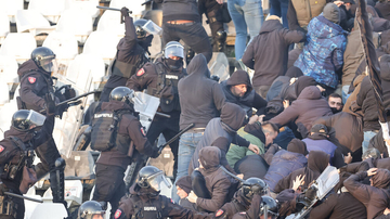 Prekinut meč Partizana: Žestok sukob "grobara" i žandarmerije