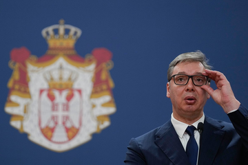 Vučić: Prelaze ko 'lude Naste' po pešačkom prelazu