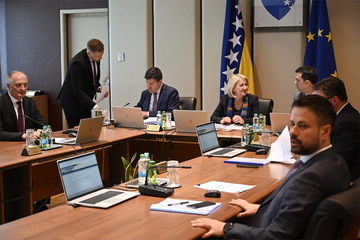 Kurti odgodio sjednicu Savjeta ministara BiH