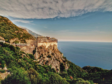 Zemljotres pogodio Svetu goru