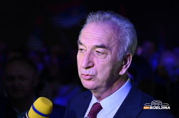 Šaroviću iz Beograda sugerisano da se ne kandiduje, nije poslušao