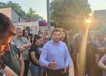 Grupa građana i opozicionara planira da provede noć ispred Tužilaštva, među njima i Ljubiša Petrović