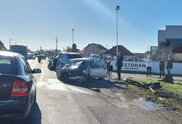 Žestok sudar u Dvorovima, na terenu Hitna (FOTO)